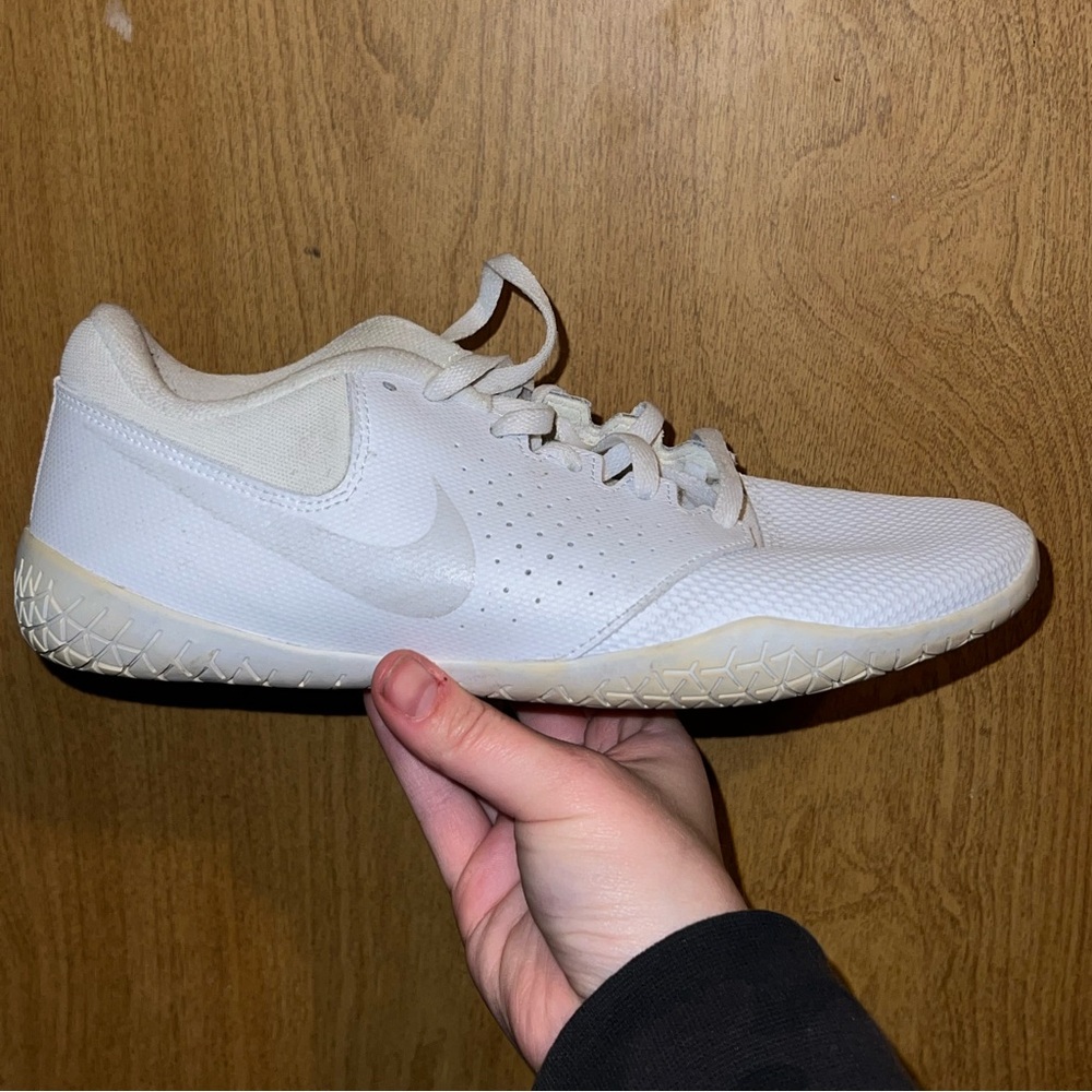 Nike Sideline IV cheer shoe